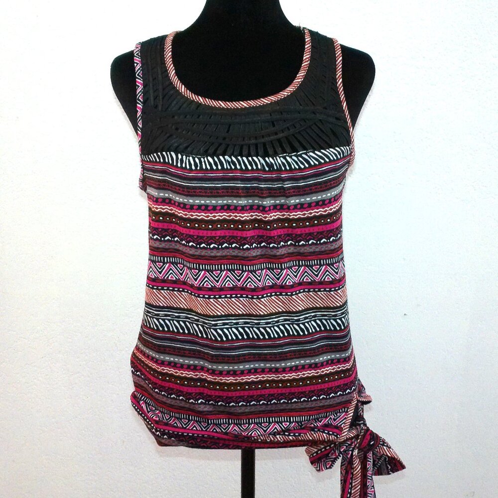 Speeckless, Multi-color geometric tank top, with ribbon design and waist tie det